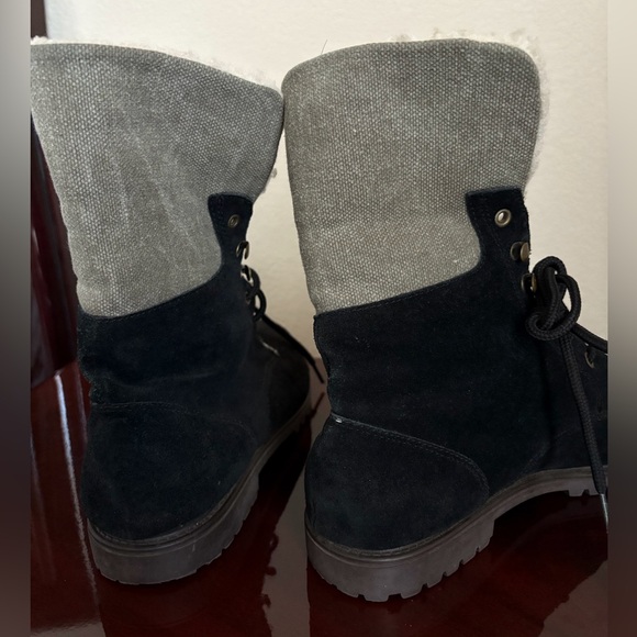 Women’s Lace up Combat Navy blue genuine Suede Ankle Boots with Cream Fur Lining - Picture 8 of 12